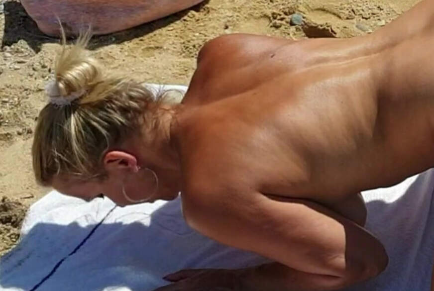 AO F**k am Strand im FKK Urlaub von JuliaPink