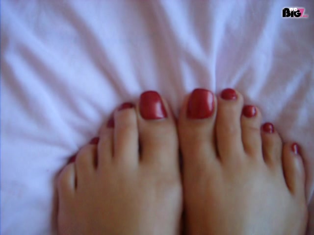 wieder einmal alleine und ich bin heiss... wieder einmal muss mir ein Spielzeug helfen meine Geilheit zu befriedigen