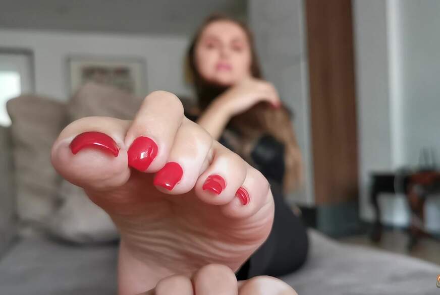 Erst Füße verwöhnen, dann w*****n von Goddess-Lena