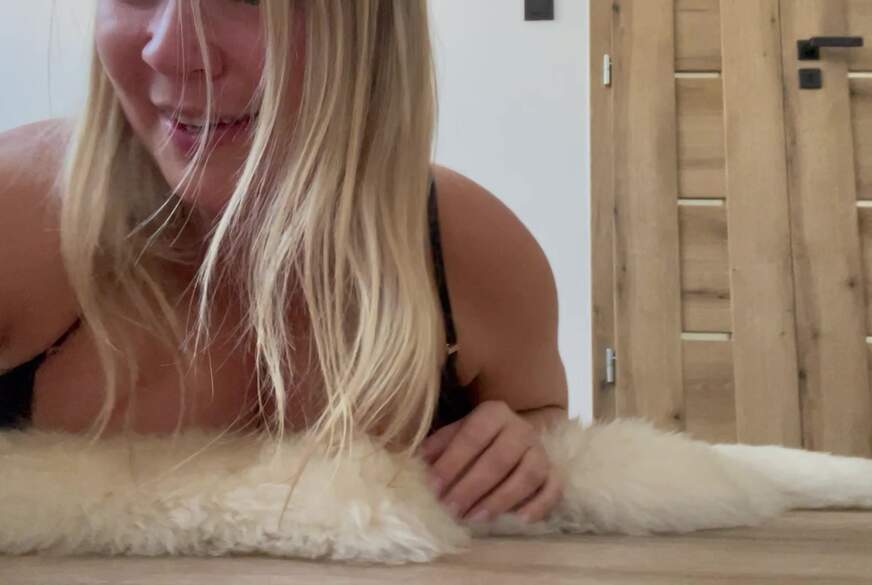 Blondiesek: Herbstf**k auf dem Feld