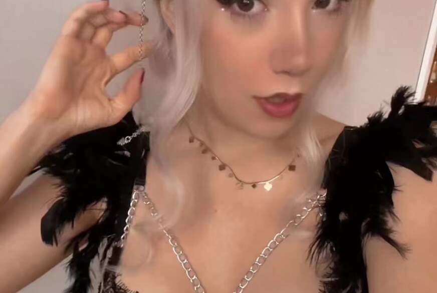 Lady-Khaleesi: Ich ziehe mich langsam für dich aus