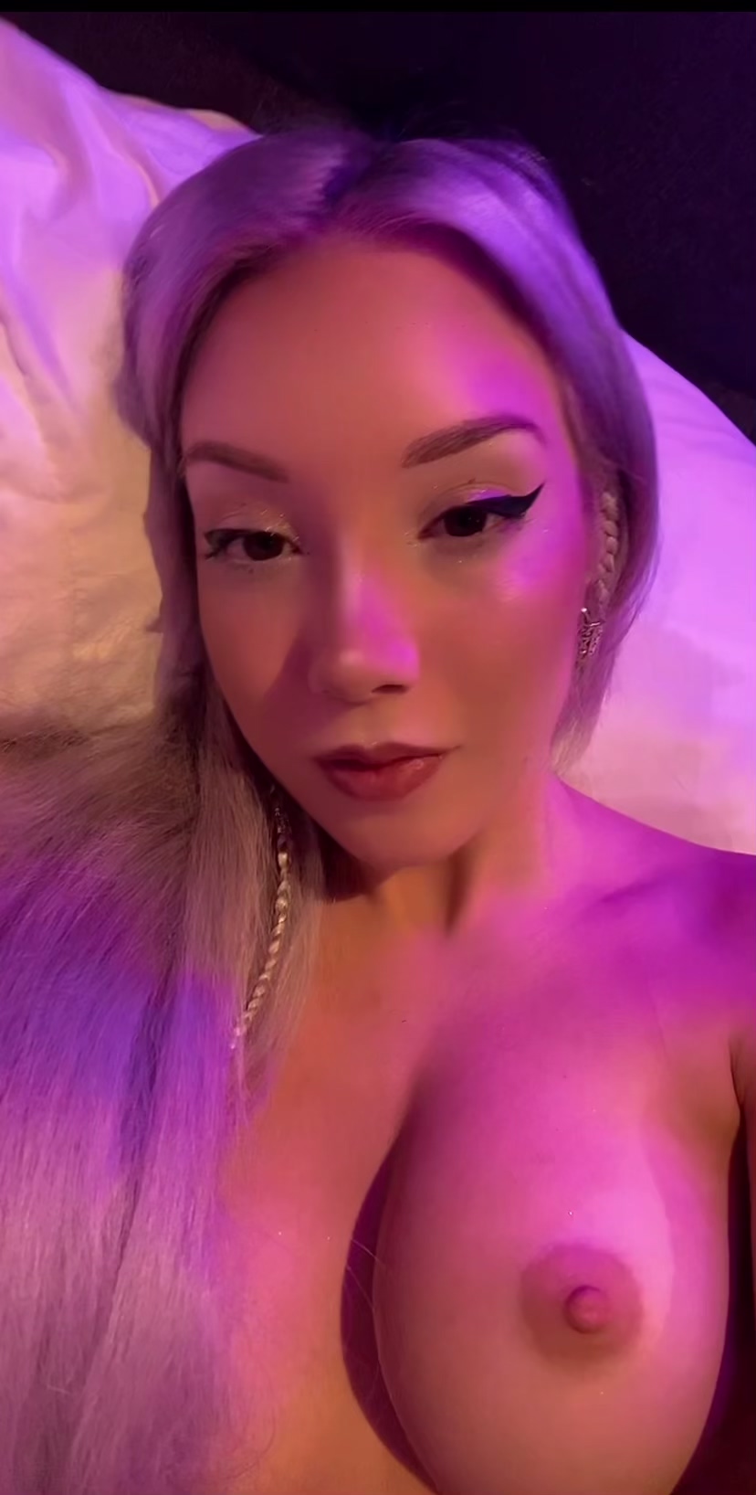 Ohne dich kann ich nicht mehr stillhalten So geil mache ich es.