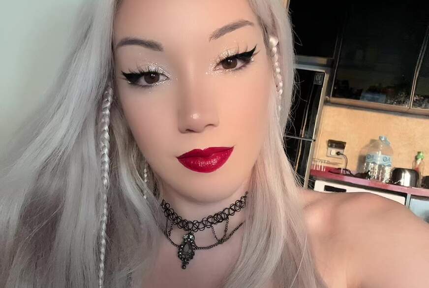 Lady-Khaleesi: Ich war richtig geil und habe zu deinem Vergnügen an mir herumgespielt, sag mir wie du es findest