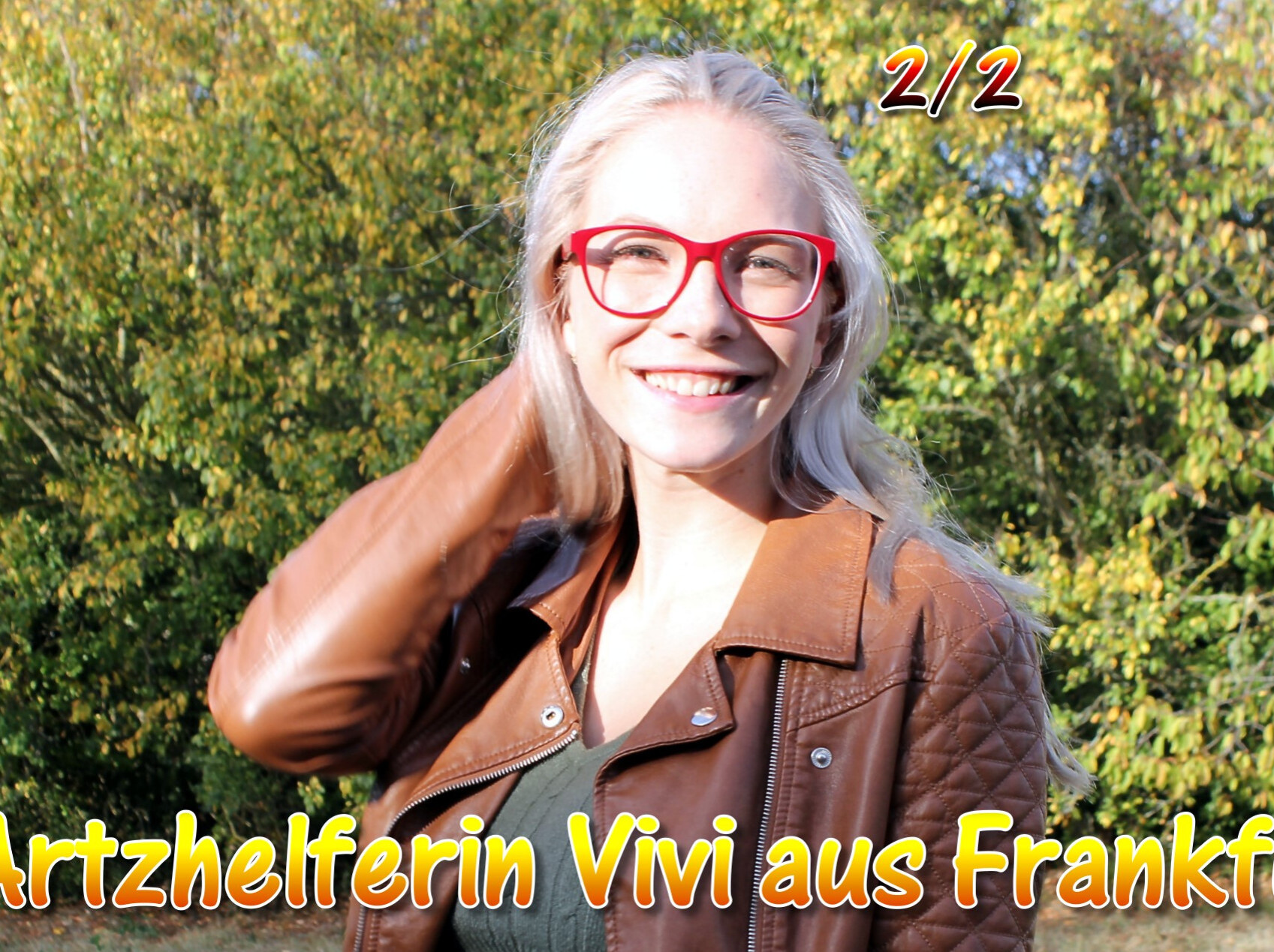 Nach zwei Stunden hier Frankfurt hatte ich mehr als Glück. Ich sprach eine 25 Jahre junge Arzthelferin in der Bushaltestelle an. Anfangs war sie sehr skeptisch, aber wurde bald locker. Und so konnte ich sie von ersten Bildern überzeugen und sie von einem Casting überzeugen. Bald waren wir in meinem Hotel und sie stand in durchsichtiger Unterwäsche vor mir. Ein absoluter Traumkörper mit großen Titten, aber sonst super schlank. Ich fing an sie zu fingern was sie mit tiefen blasen quittierte. Nach dem lutschen leckte ich sie bis sie einen heftigen Orgasmus bekam. Danach steckte ich ihn blank in ihr enges Loch und es war wunderbar. Sie ging richtig schön ab und squirtete heftig ab beim ficken. Danach ging es immer weiter und nach geilem Doggy kam ich heftig in ihrem Mund.