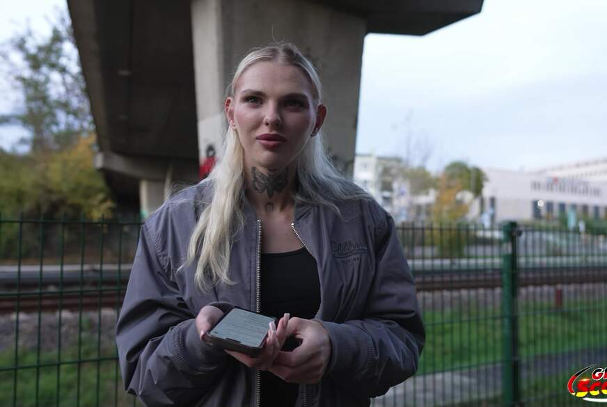 GERMAN SCOUT - 22 Jahre j***es Fitness-Model Lexi Star beim ersten Porno Casting AO g*****t Teil 1 von German-Scout