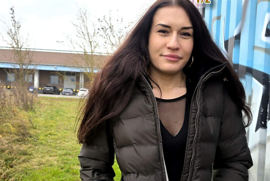 GERMAN SCOUT - Stefani Jameson s****tet mehrfach bei ihrem ersten Porno Casting Teil 1 von German-Scout