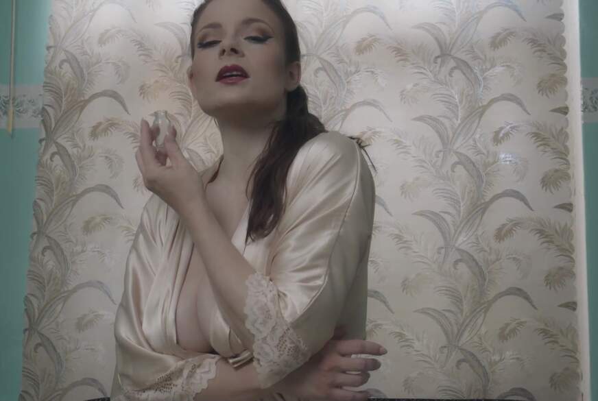 Aroma W*****r und Höschen Schnüffler von CruelAlice