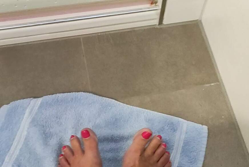 MissShiny: Fussanbetung