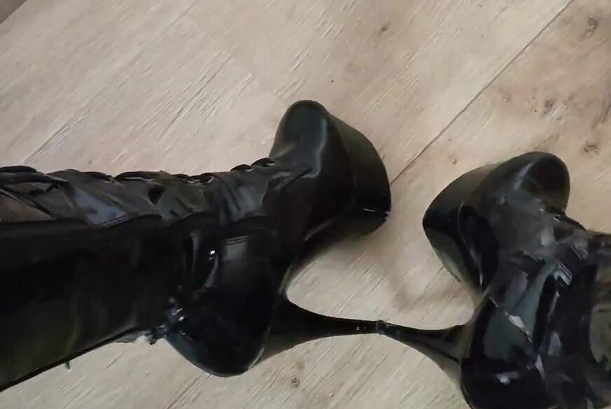 Geile alte Lackstiefel von MissShiny pic4