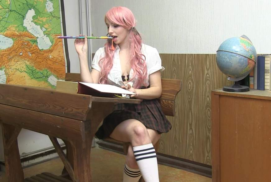 Wenn brave M*****n nachsitzen... von DaisyDevbi pic1