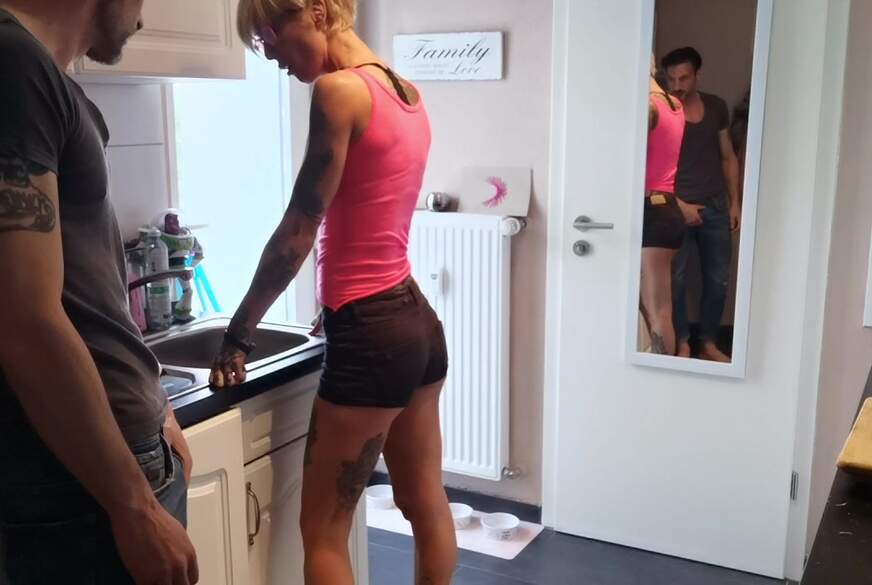 GinoGemelli: Ehrenkodex ! Sorry Kumpel deine Freundin lutscht S******e