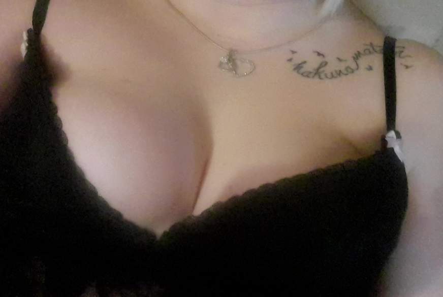 GeileNachbarsFrau: Der Nachbarss**n Schaut mir zu und W****t