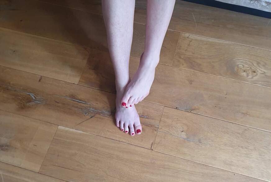 Diva-Bizarre: Nackte Füße !