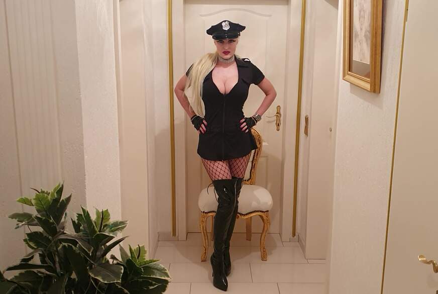 Diva-Bizarre: Polizei Countdown