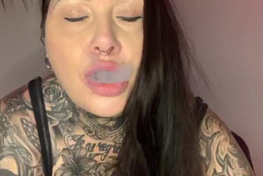 MissMonaMieder: Werde Aschenbecher