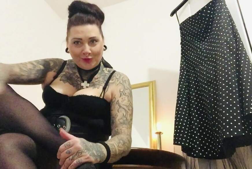 MissMonaMieder: Ausbildung zu S***y Teil 1