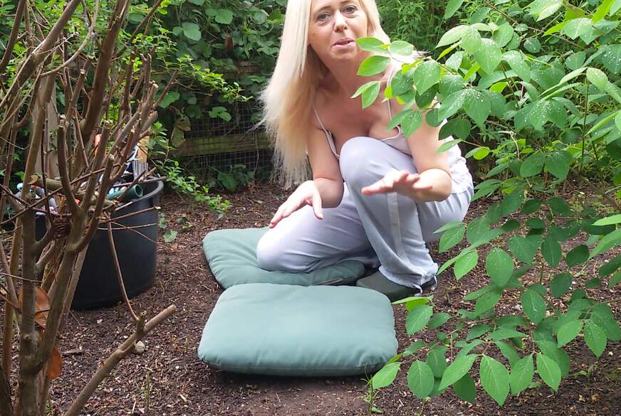 Kim-Love: VOM NACHBARN BEOBACHTET! ICH MACHE ES MIR IM GARTEN!