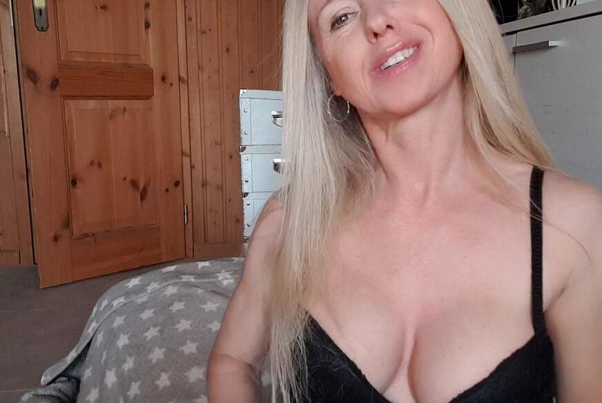 Kim-Love: Ein bisschen Spass mit mir allein