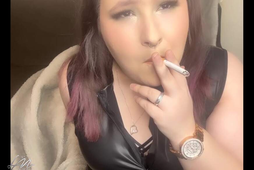 Smoking Goddess von LadyMinu pic3