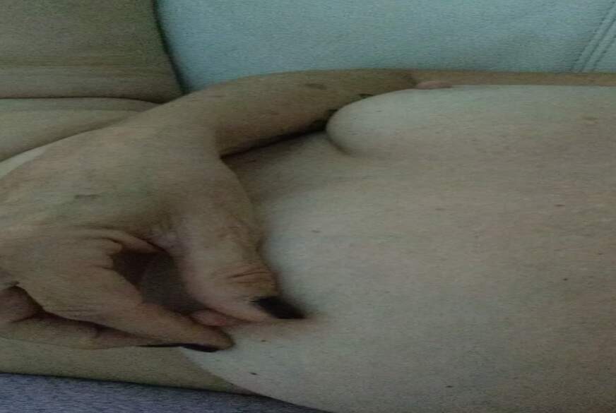 SexyMilf48: Mein erstes Mal - Selbstbefriedigung vor der Kamera