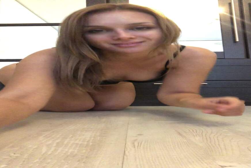 Nadine95: Ich beim Masturbieren