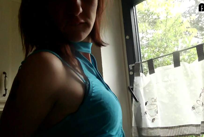 Lady-Saira: Schau brav zu! Sklavens*u!!!