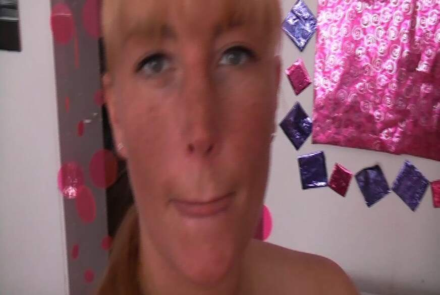 SallySecret: Meine angeschwollene wundgef****e F***e!!!