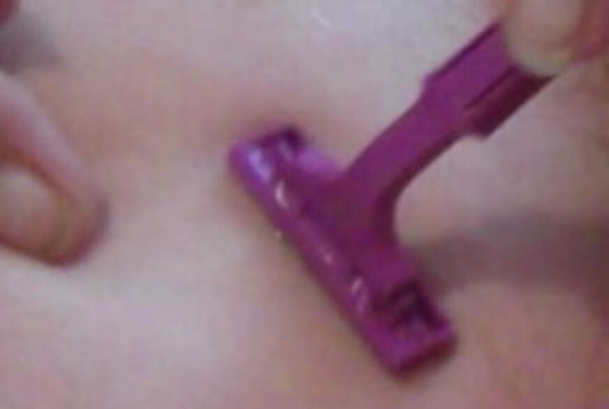 soel: Rasier mir die F***e, bis auf einen rest