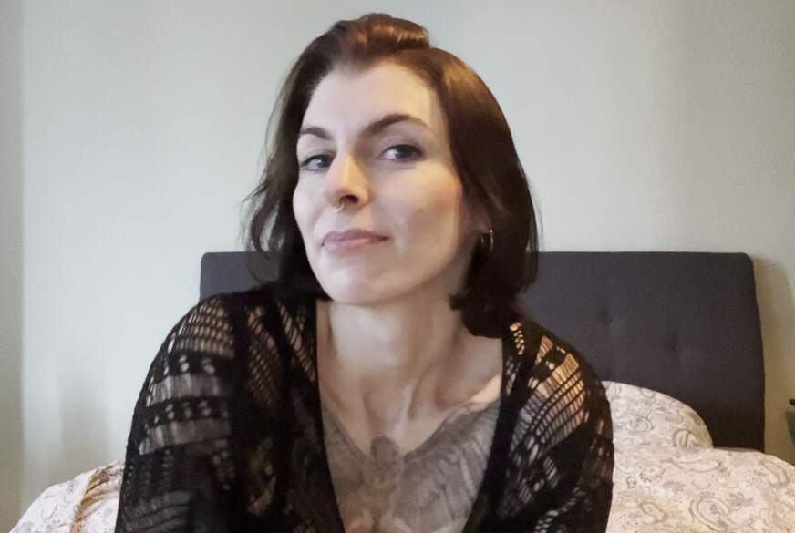 CaraBlaze: Tätowiertes Babe aus Deutschland zeigt ihren prächtigen Körper