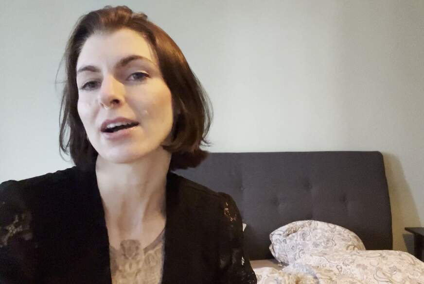 CaraBlaze: Atemberaubende deutsche Babe gibt Ihnen Anweisungen für eine maximale Freude