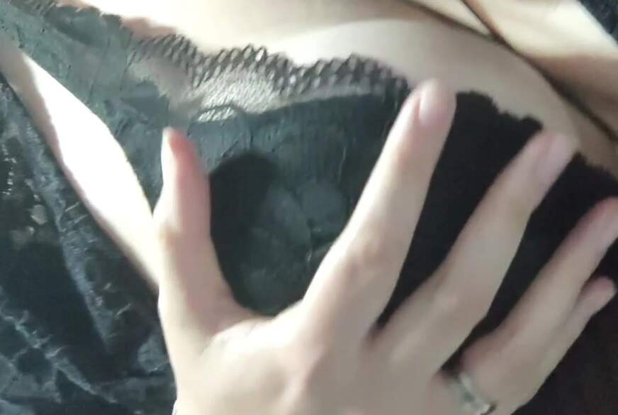 Frisch rasiert Gepinkelt! Geil in Kompressionsstrümpfen von CurvyKompriGirl