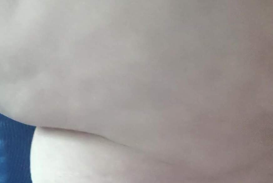 CurvyKompriGirl: Selbstbefriedigung in Kompressionsstrümpfen! Ich mach es mir mit F*****n und Vibrator!