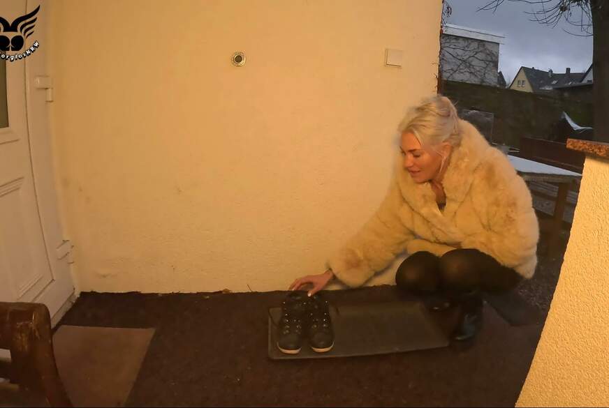 SusiSorglosNRW: Susi und die n**sen Schuhe