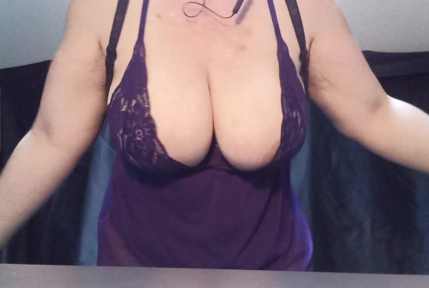 Tatja*a-Belle: hab grad nen neuen Blogeintrag für mein heißestes Video hochgeladen