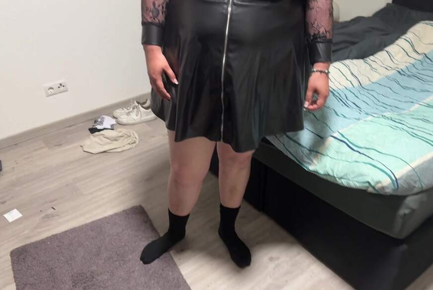 Ich zeige mein neues Leder Dessous - Und bekomme danach einen geilen S*****z von Hinten von TessaUncut pic2