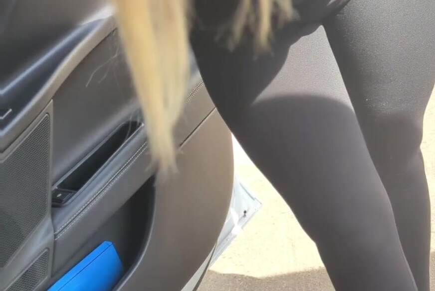 ÖFFENTLICH  -  B**wjob an der Raststätte mein MILCHSHAKE von redrosez