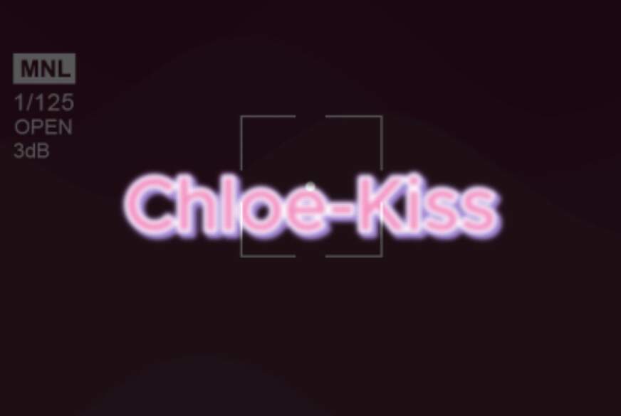 Chloe-kiss: Ich konnte nicht widerstehen... ich reibe mich an einem Fremden