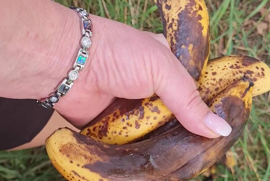 Bananacrush mit Heels im Wald von Goddess-Iva*a
