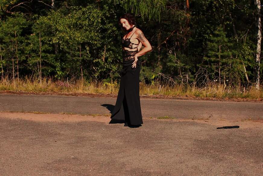 Verführerische Outdoor-Diva - Zora Enn lässt die Hüllen fallen... von Zora-Enn pic4