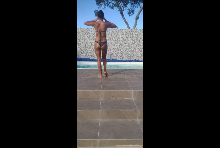 latinaluder: workout im bikini
