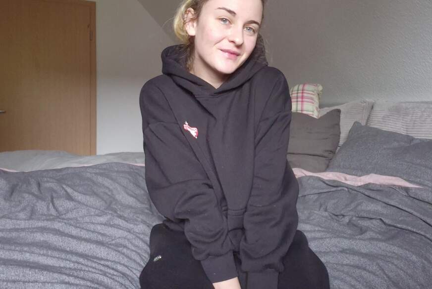 Melly4You: Mein Erstes ganz Nackt vor der Cam