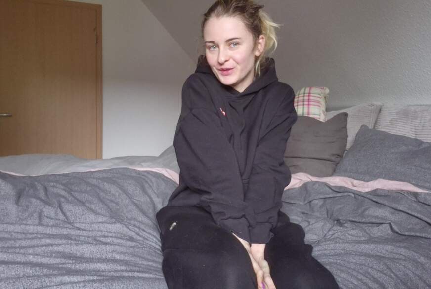 Melly4You: Mein Erstes ganz Nackt vor der Cam