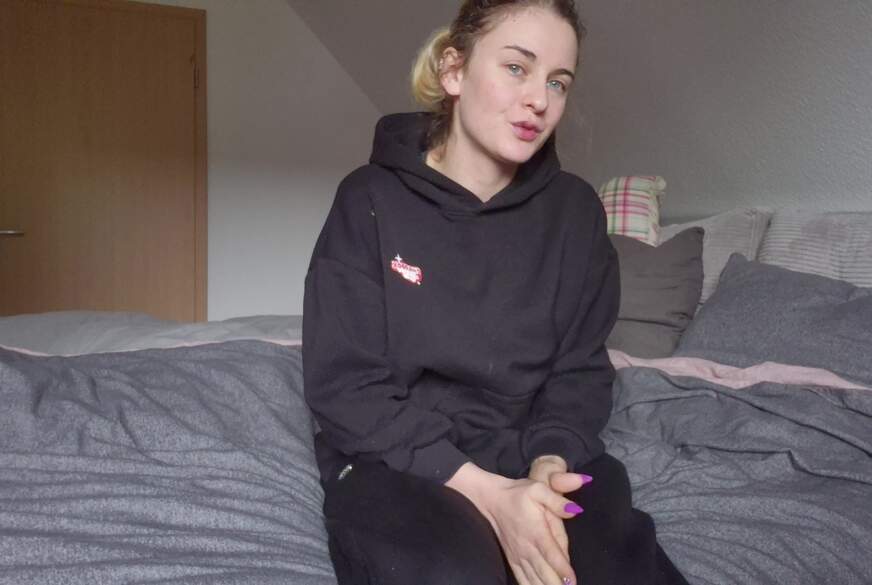 Melly4You: Mein Erstes ganz Nackt vor der Cam