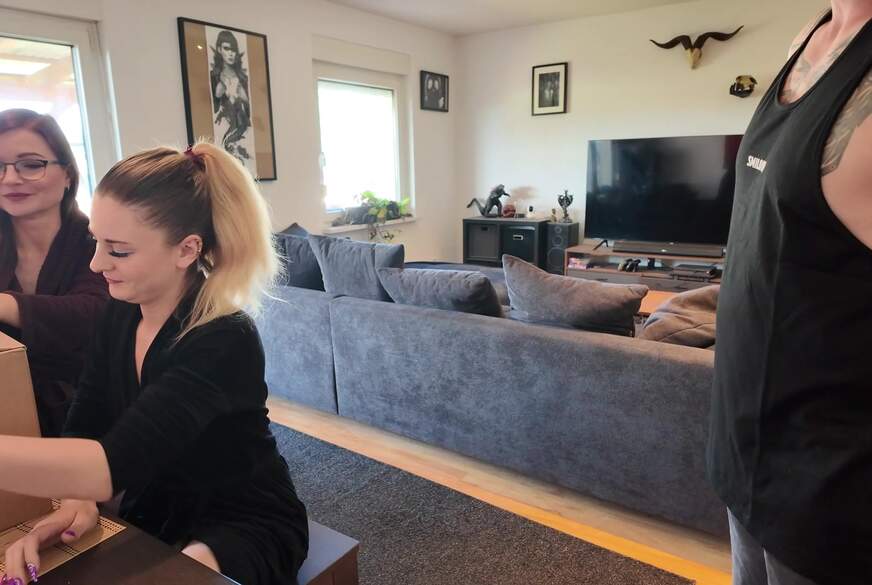 Melly4You: Der geile Postbote, und meine Sonderlieferung!!!!!