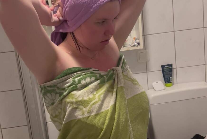18years old t**n takes an shower and s**ks von Couple18and38