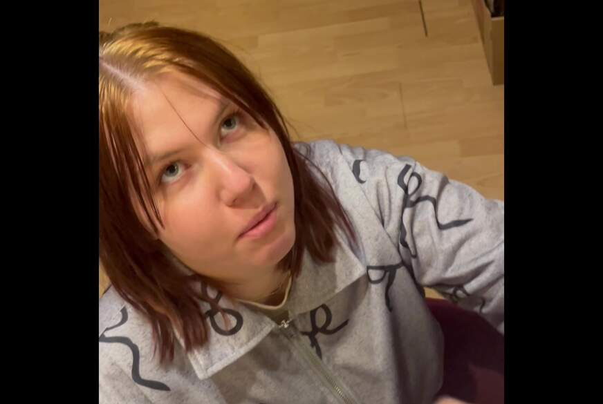 Berlinerin liebt es in der Kueche zu lutschen von Couple18and38