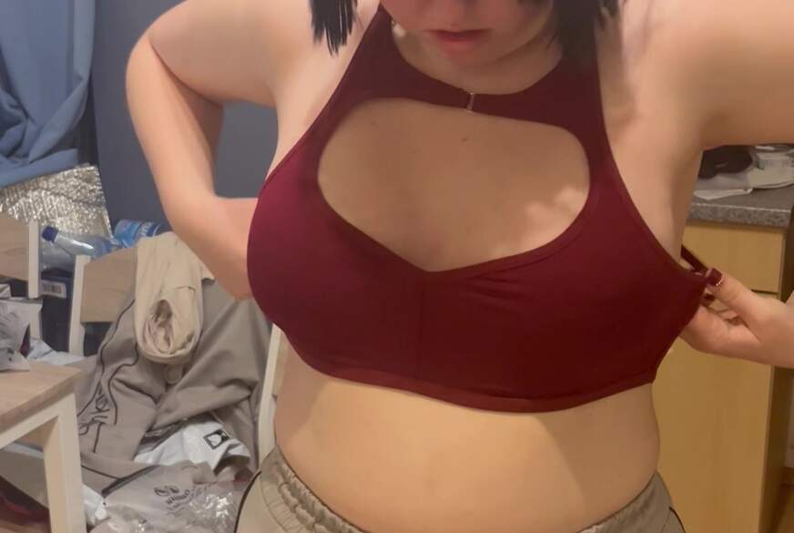 Frannys neue Titten und neue BHs Teil13 von Couple18and38