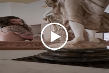 Spiegelliebe Reife Frauen Tattoos Behaart Brünett Solo Frau Natur Posing 