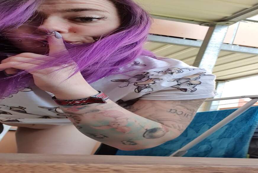 Mrs-Lisa: D*****ge Wäsche muss gemacht werden