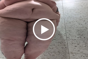 ... ich liebe es in Hotelduschen Spaß zu haben... kann da gar nicht wiederstehen... und ich brauche gar nicht drauf achten ob alles nass wird, ist da einfach egal...